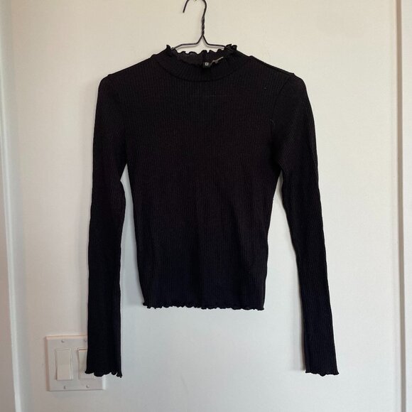 Lettuce Hem Mock Neck Top - Picture 2 of 4